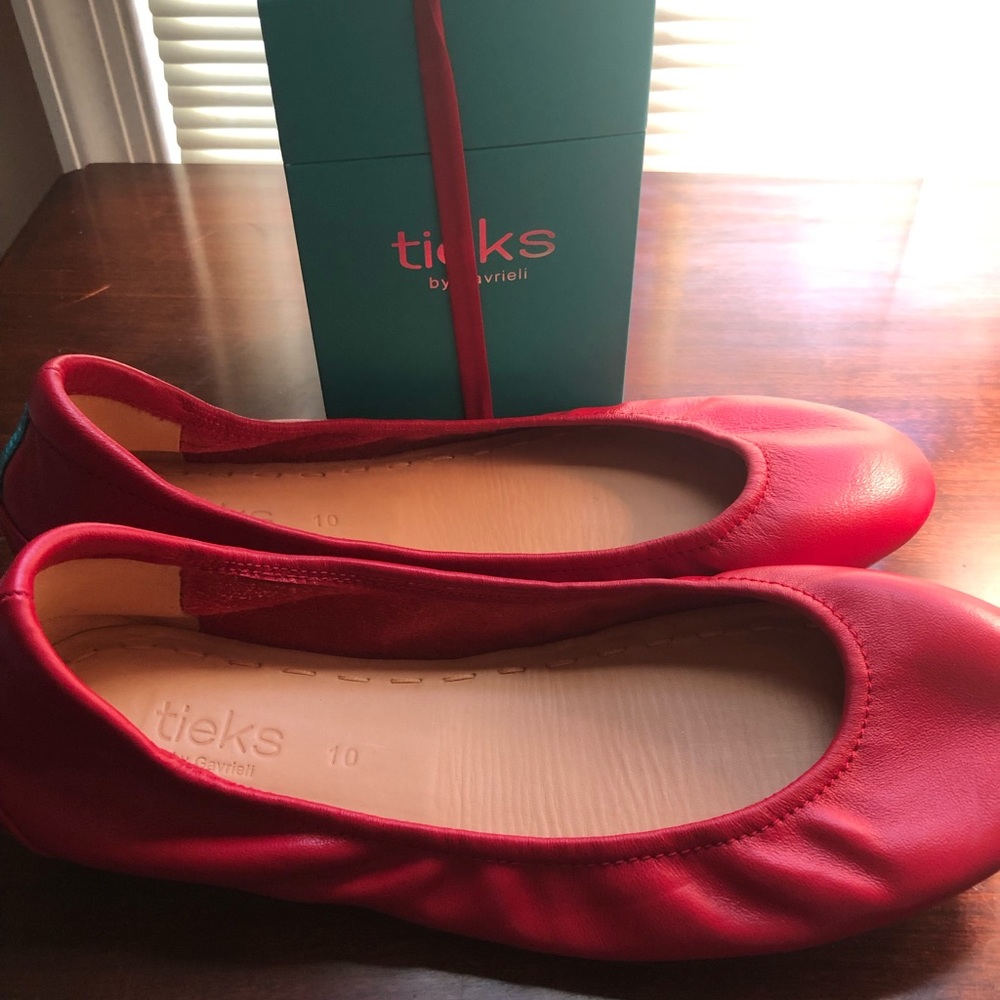 Tieks True Love Red size 10